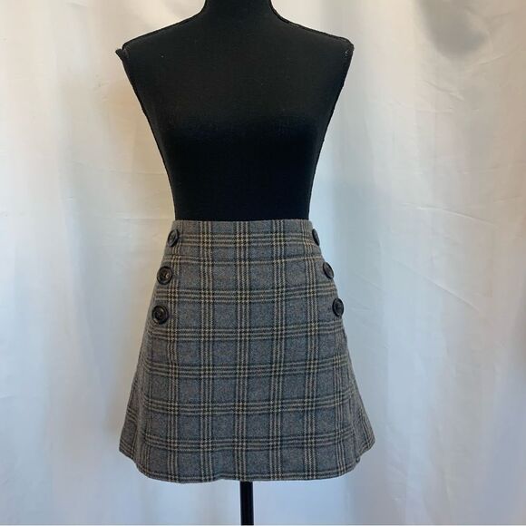 𝅺GAP gray brown wool plaid check button detail miniskirt Sz 8 - Picture 3 of 14